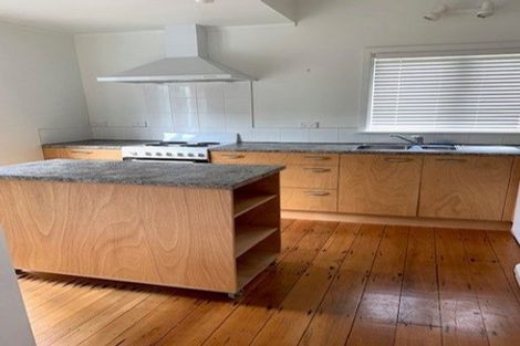 Photo of property in 24 Queens Road, Waikanae Beach, Waikanae, 5036