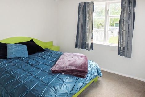 Photo of property in 10 Churchill Crescent, Foxton, 4814