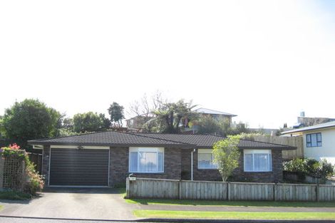 Photo of property in 18 Cannon Street, Westown, New Plymouth, 4310