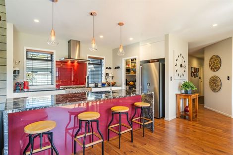 Photo of property in 14 Resolution Drive, Whitby, Porirua, 5024