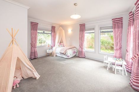 Photo of property in 29 Lithgow Drive, Otamatea, Whanganui, 4500