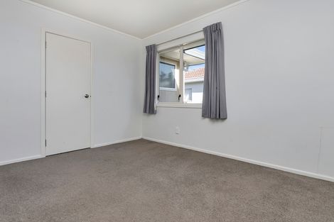 Photo of property in 19 Zefiro Drive, Massey, Auckland, 0614