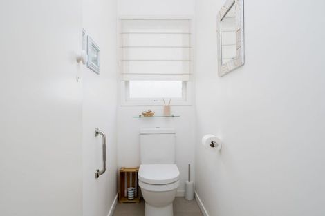 Photo of property in 51 Spence Road, Henderson, Auckland, 0612