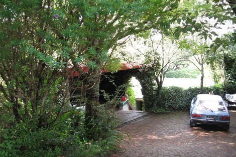 Photo of property in 10 Colmar Road, Mellons Bay, Auckland, 2014