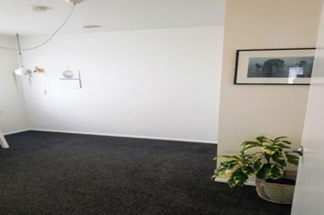 Photo of property in 3 Kipling Drive, Whalers Gate, New Plymouth, 4310