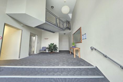 Photo of property in Metro Apartments, 21/220 Thorndon Quay, Pipitea, Wellington, 6011