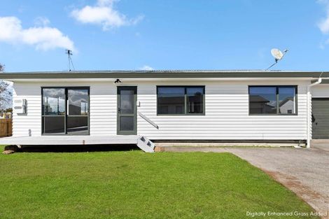Photo of property in 28 Barneys Farm Road, Clendon Park, Auckland, 2103