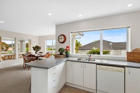 Photo of property in 2/21 Watea Road, Torbay, Auckland, 0630