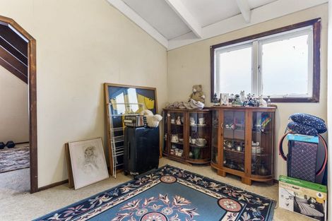 Photo of property in 33 Taikata Road, Te Atatu Peninsula, Auckland, 0610