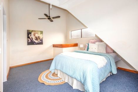 Photo of property in 3 Puketai Place, Pukerua Bay, 5026