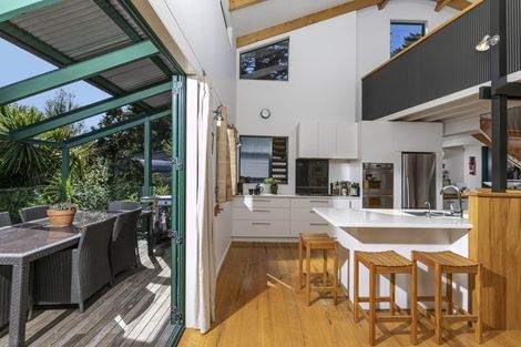 Photo of property in 3 Tree Fern Trail, Campbells Bay, Auckland, 0630