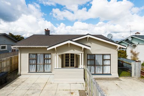 Photo of property in 31 Miro Street, Takaro, Palmerston North, 4410