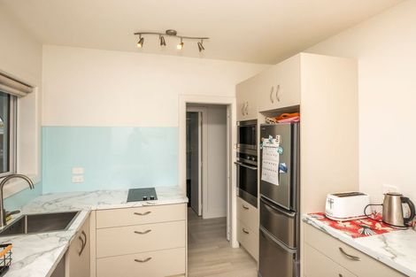 Photo of property in 1-12/48 The Bay Hill, Timaru, 7910