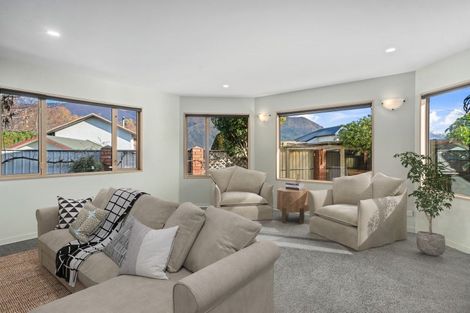 Photo of property in 4 Cherry Court, Wanaka, 9305