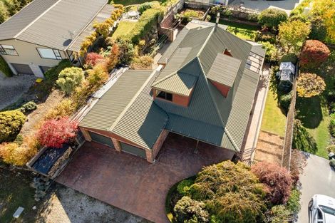 Photo of property in 18 Inverness Crescent, Arrowtown, 9302