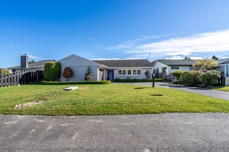 Photo of property in 30 Cruickshank Crescent, Rosedale, Invercargill, 9810