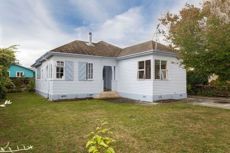 Photo of property in 10 Alexandra Street, Dannevirke, 4930