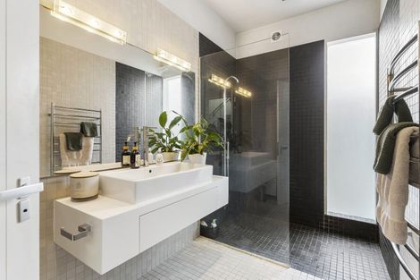 Photo of property in 22 Georgina Street, Freemans Bay, Auckland, 1011