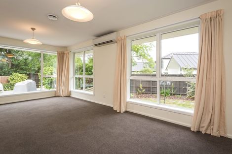 Photo of property in 2/14a Garreg Road, Fendalton, Christchurch, 8052