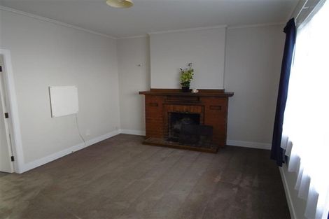Photo of property in 27 Bulteel Street, New Plymouth, 4310