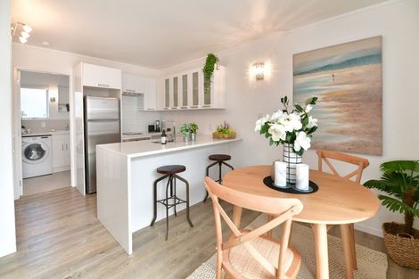 Photo of property in 3/420a Hibiscus Coast Highway, Orewa, 0931
