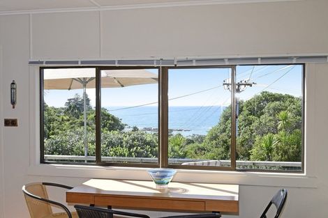 Photo of property in 8 Spray Crescent, Leigh, 0985