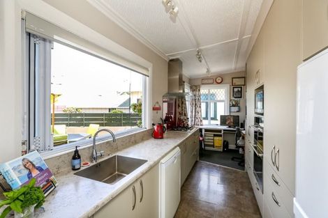 Photo of property in 8 Norman Street, Lower Vogeltown, New Plymouth, 4310