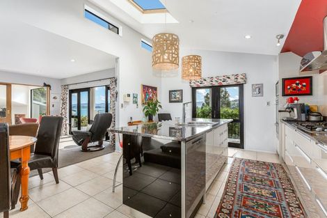 Photo of property in 52 Walter Road, Lowry Bay, Lower Hutt, 5013