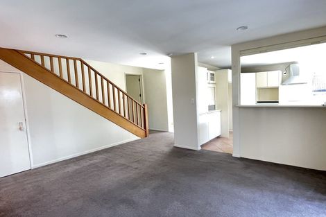 Photo of property in 2/21 Calypso Place, Rothesay Bay, Auckland, 0630