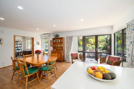 Photo of property in 158 Westchester Drive, Churton Park, Wellington, 6037
