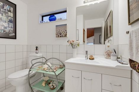 Photo of property in 21 Rama Crescent, Khandallah, Wellington, 6035