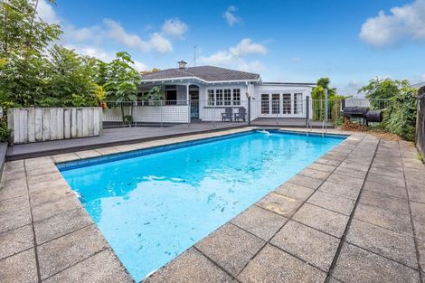 Photo of property in 327 Carlton Street, Te Awamutu, 3800