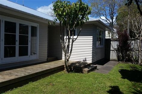 Photo of property in 1/43 Belt Road, Moturoa, New Plymouth, 4310