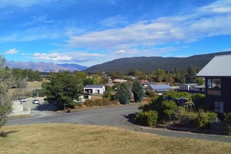 Photo of property in 19 Muriwai Drive, Manapouri, 9679
