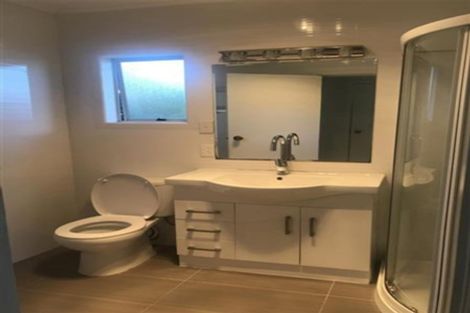 Photo of property in 21a Park Road, Glenfield, Auckland, 0629