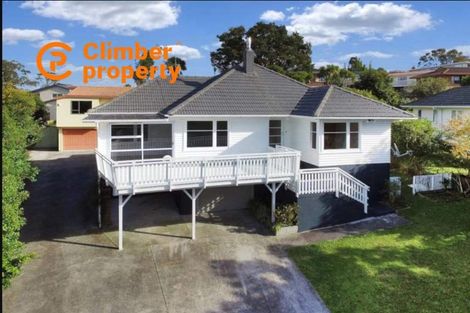 Photo of property in 2/10 Roband Avenue, Glenfield, Auckland, 0629