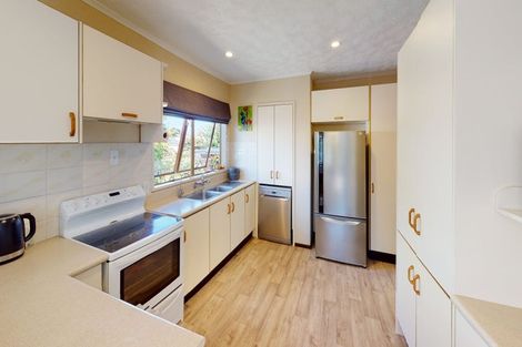 Photo of property in 19 Akepiro Place, Tawhero, Whanganui, 4501