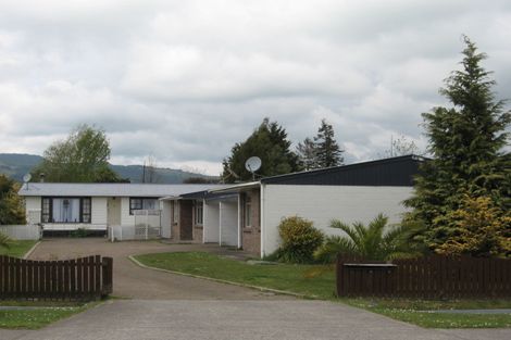 Photo of property in 1/2 Willow Avenue, Hannahs Bay, Rotorua, 3010