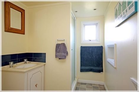 Photo of property in 30 Edinburgh Terrace, Foxton Beach, Foxton, 4815