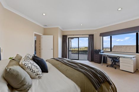 Photo of property in 10 Ascot Way, Orewa, 0931