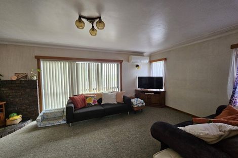 Photo of property in 111 Wallace Road, Mangere Bridge, Auckland, 2022