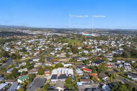 Photo of property in 21c Crosby Road, West Harbour, Auckland, 0618