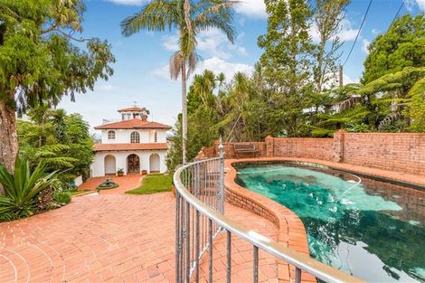 Photo of property in 35 Tawini Road, Titirangi, Auckland, 0604