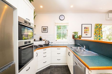 Photo of property in 8 Greenwood Road, Havelock North, 4130