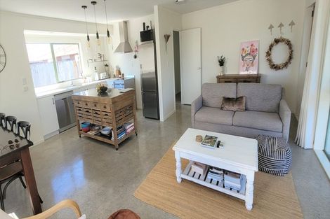 Photo of property in 28 Pacific View Road, Papamoa Beach, Papamoa, 3118