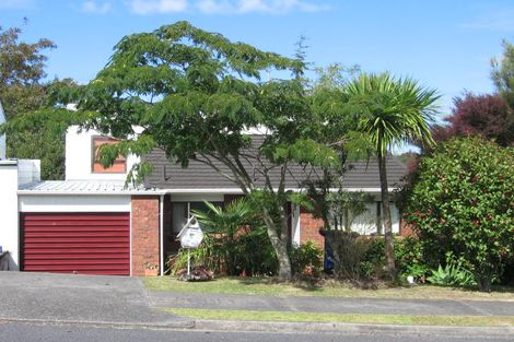 Photo of property in 2/4 Eastwood Rise, Browns Bay, Auckland, 0630