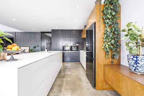 Photo of property in 4 Barriball Street, Fitzroy, New Plymouth, 4312