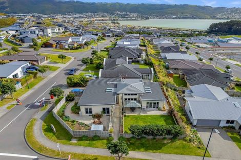Photo of property in 2 Wangapeka Way, Aotea, Porirua, 5024