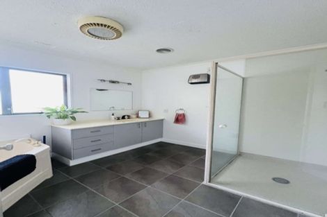 Photo of property in 30 Caroline Crescent, Highbury, Palmerston North, 4412