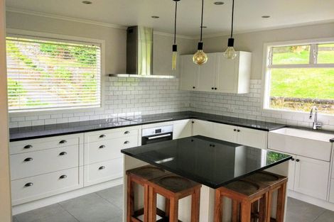 Photo of property in 10 Viking Avenue, Hillsborough, Auckland, 1042